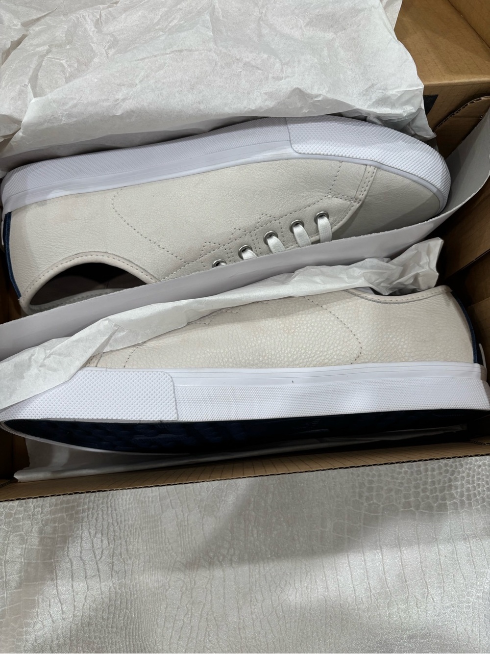 Sorel Men's Caribou Sneaker Low - Waterproof NWT. White, Fungi. Size 13 - Picture 4 of 9